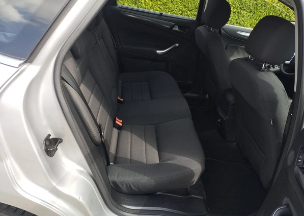 Ford Mondeo cena 29900 przebieg: 250973, rok produkcji 2010 z Choroszcz małe 154